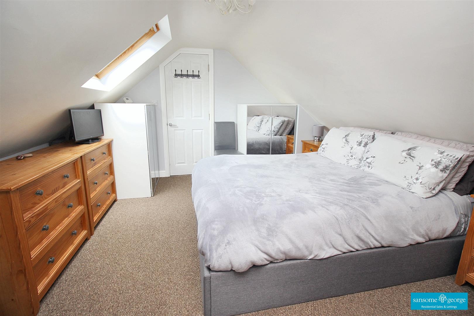 Horsecroft Way, Tilehurst, Reading
